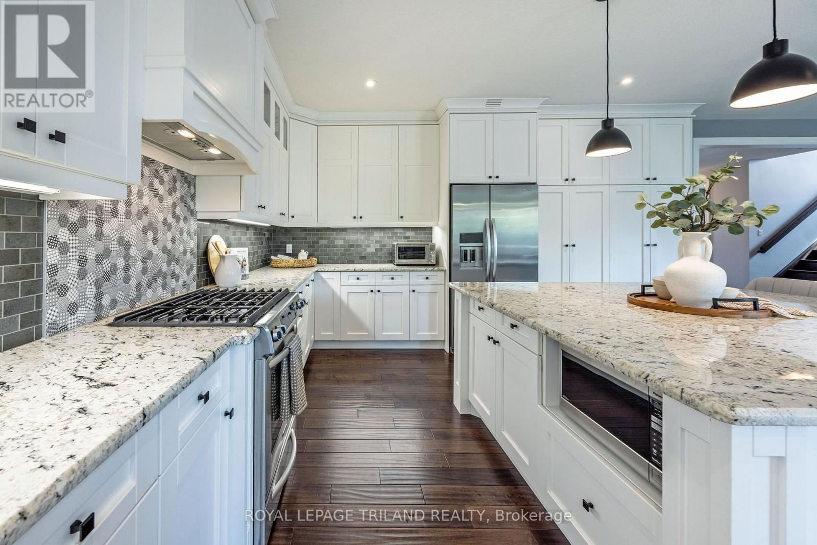 1044 MEDWAY PARK DRIVE Image 17
