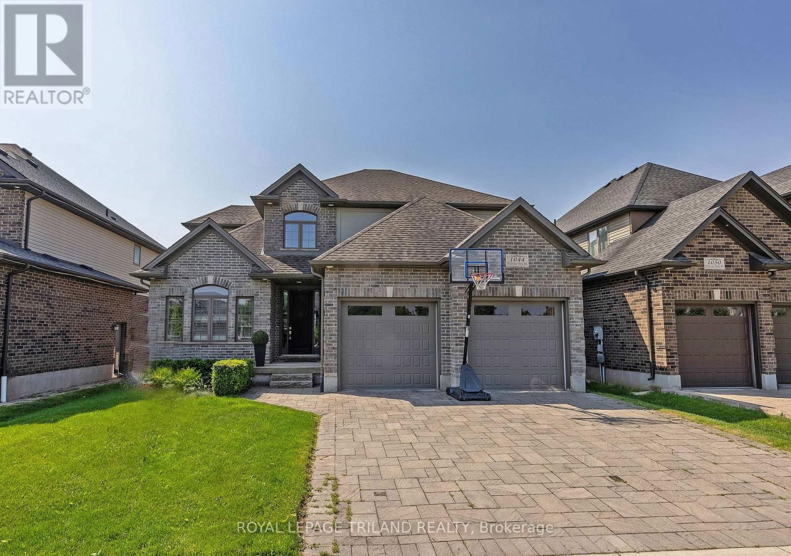 1044 MEDWAY PARK DRIVE Image 2