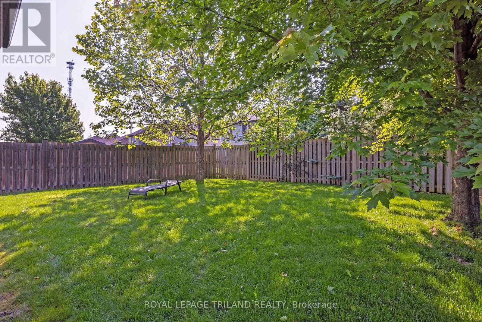 1044 MEDWAY PARK DRIVE Image 39