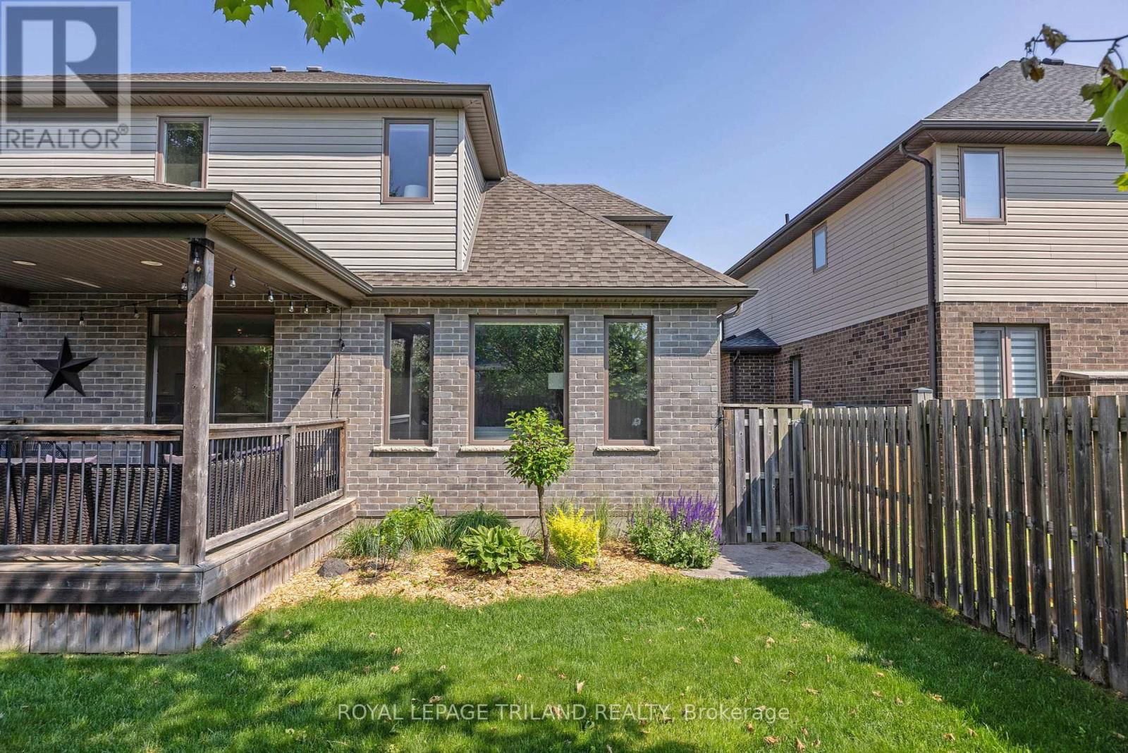 1044 MEDWAY PARK DRIVE Image 41