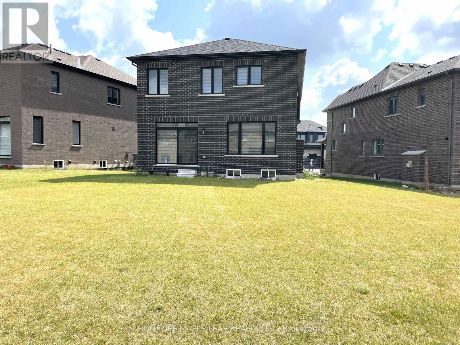 117 SILVERWOOD CRESCENT Image 3