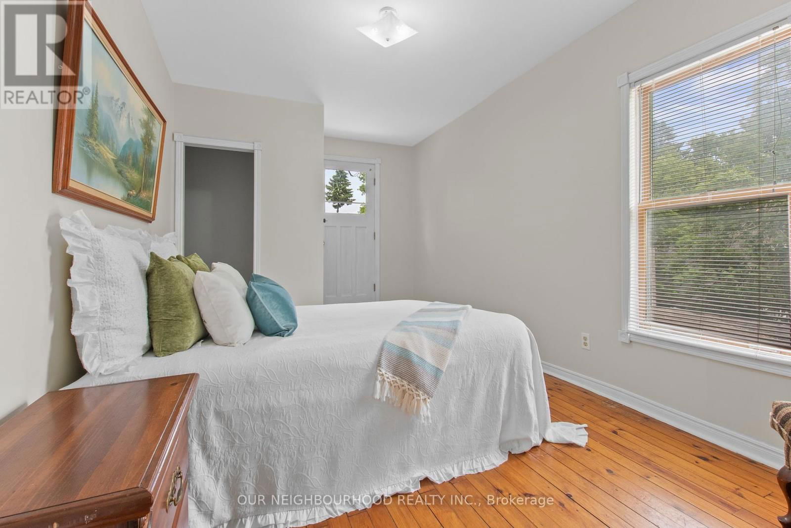 41 GEORGE STREET EAST Image 19
