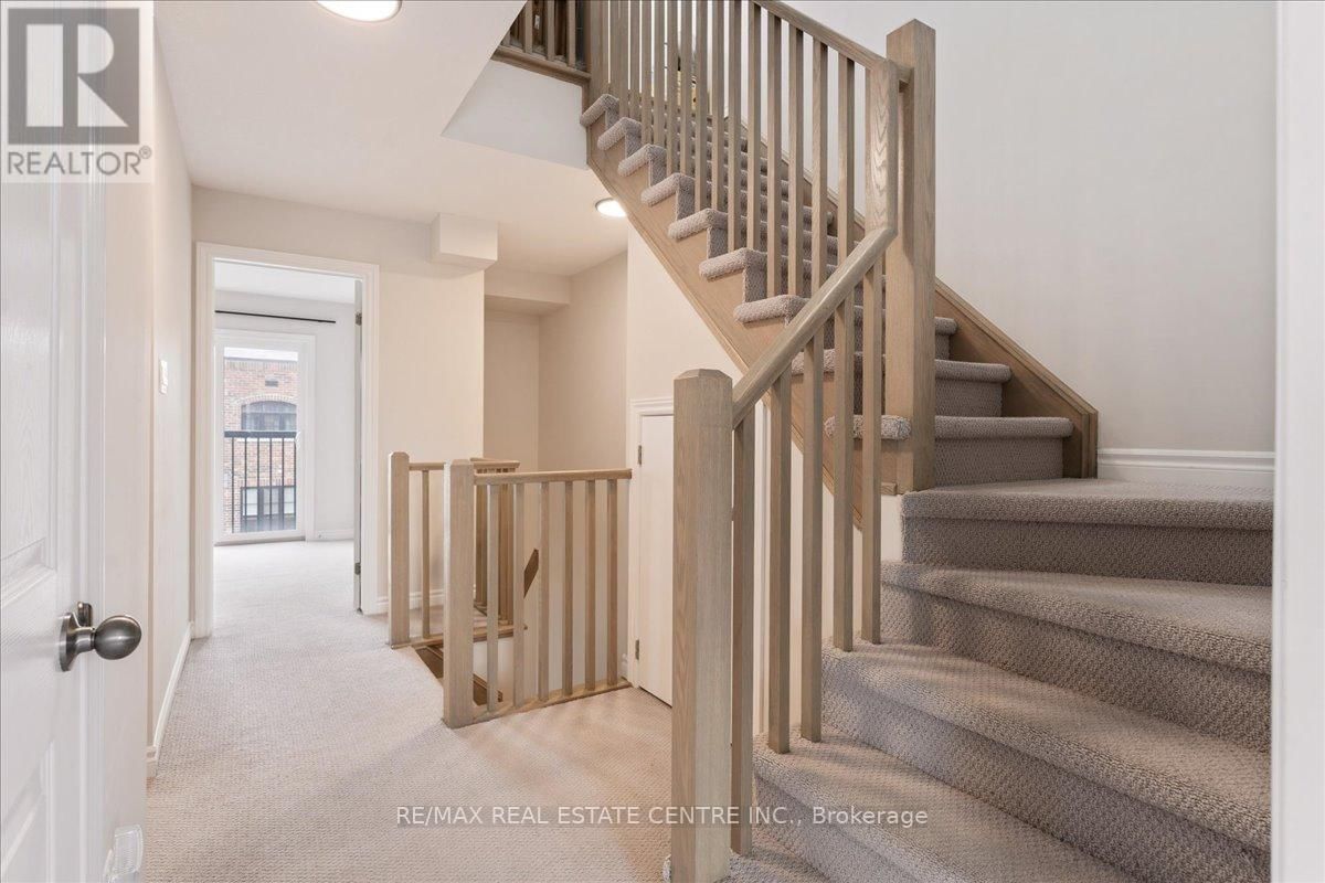 13 - 219 DUNDAS STREET EAST Image 39