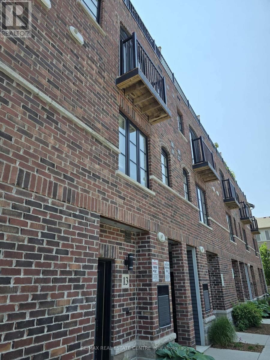 13 - 219 DUNDAS STREET EAST Image 4