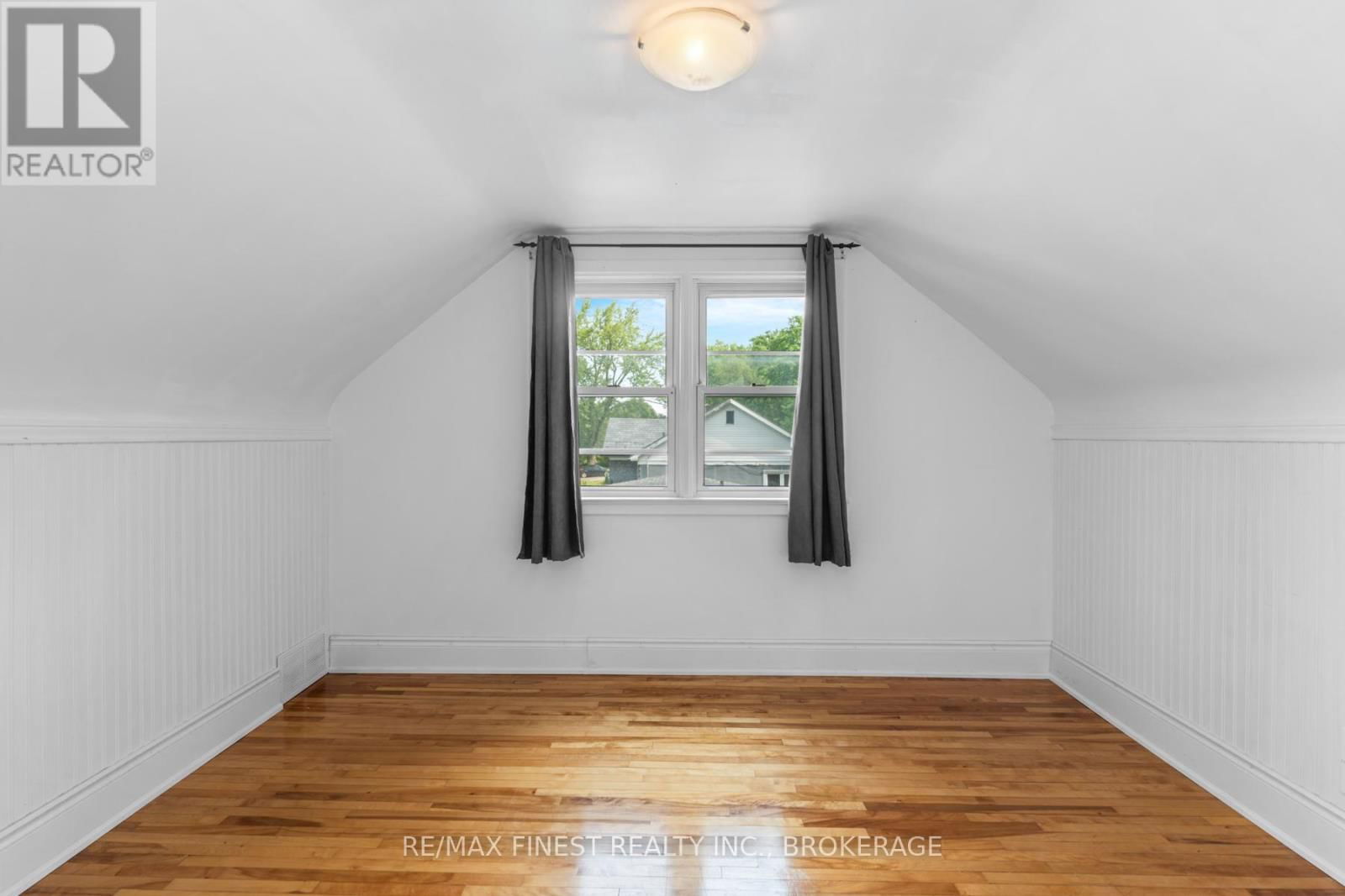 615 PORTSMOUTH AVENUE Image 16