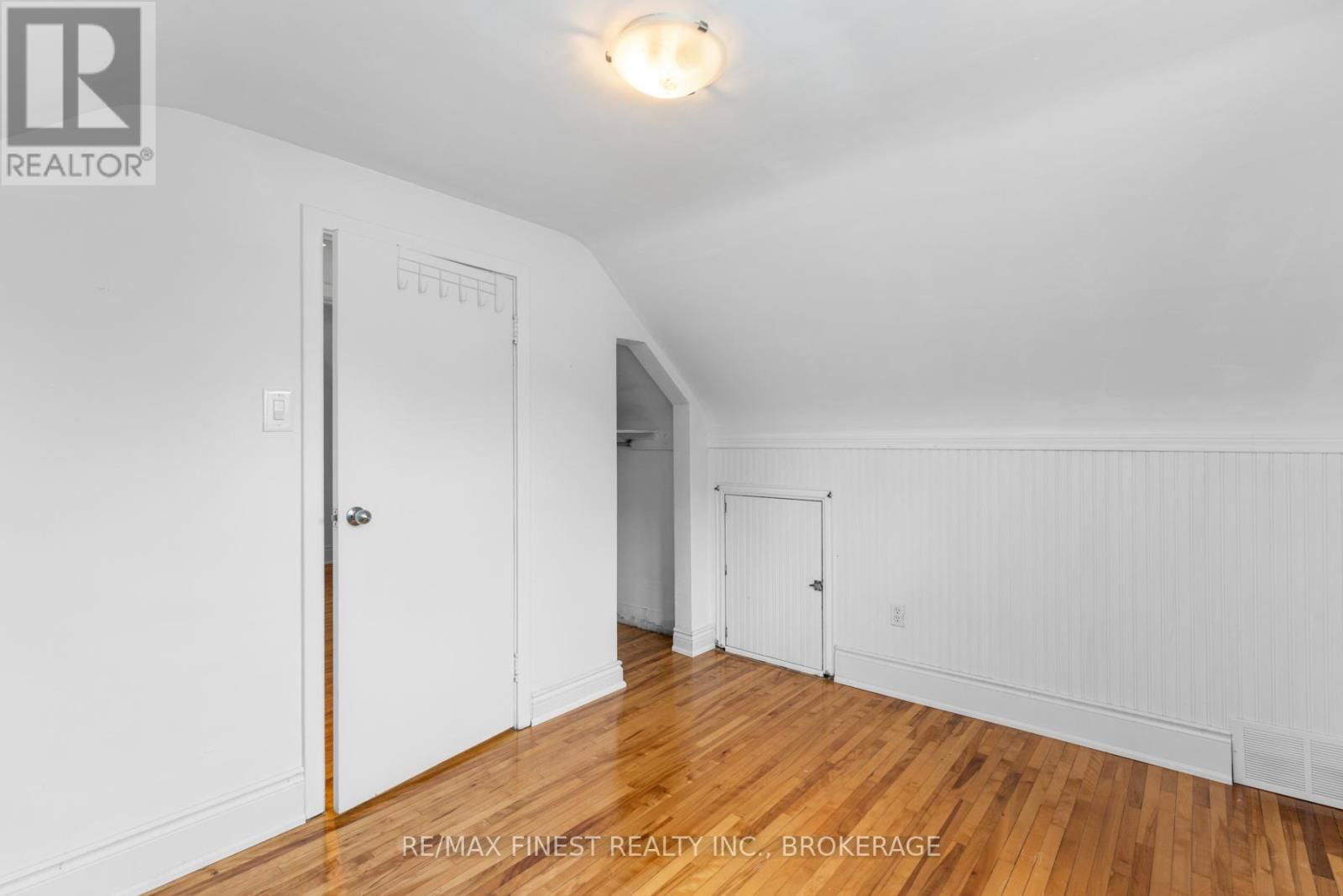 615 PORTSMOUTH AVENUE Image 17