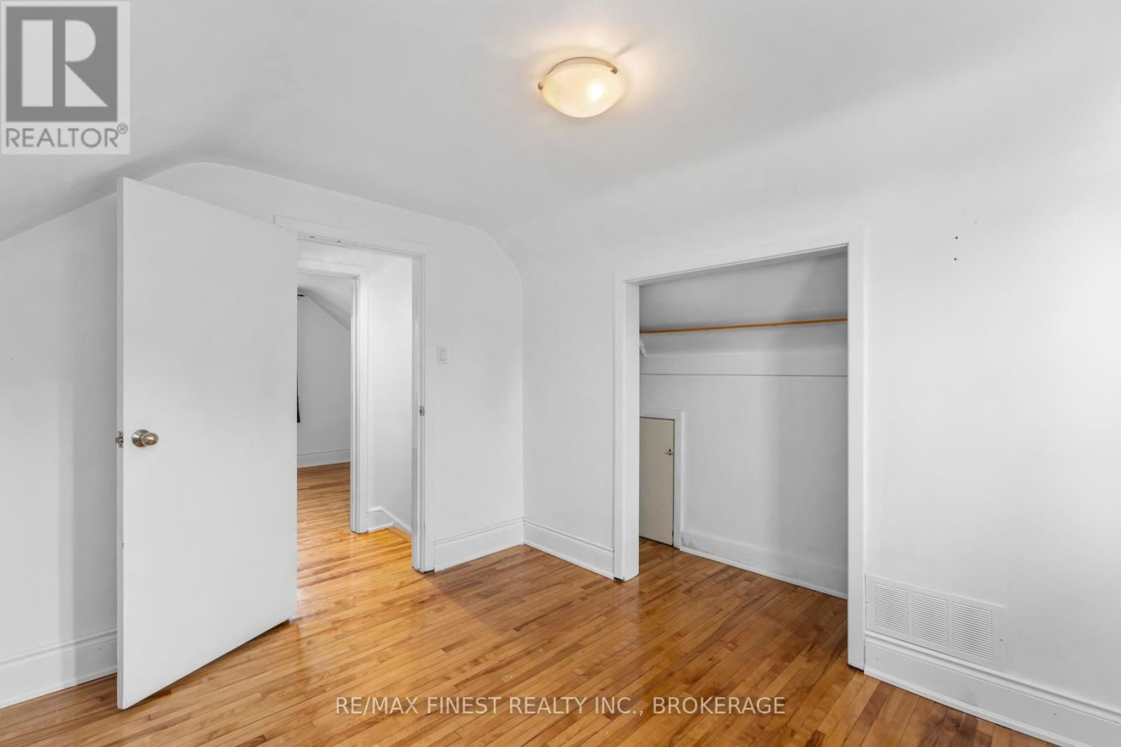615 PORTSMOUTH AVENUE Image 19