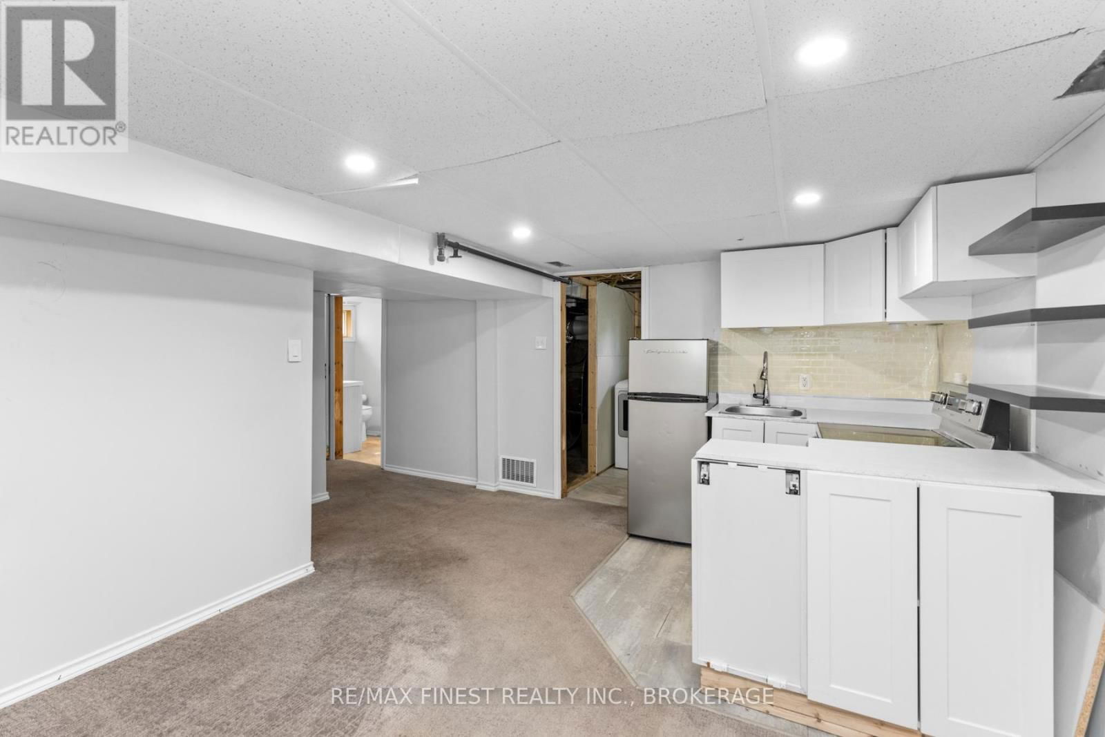 615 PORTSMOUTH AVENUE Image 24