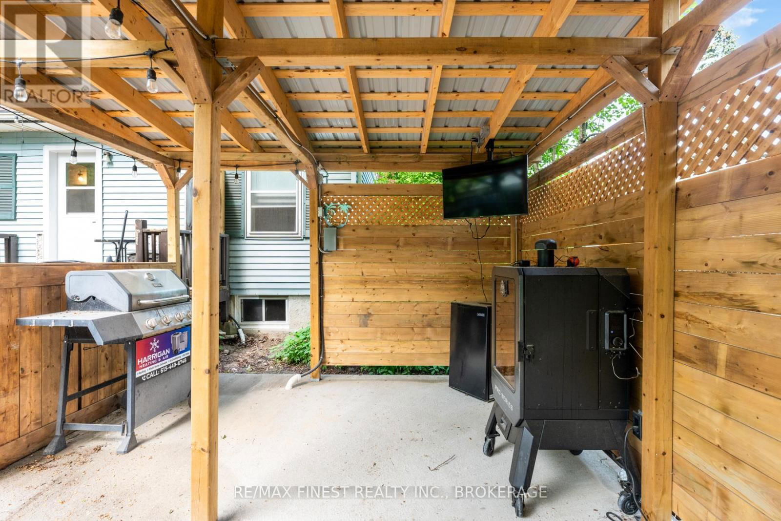 615 PORTSMOUTH AVENUE Image 31