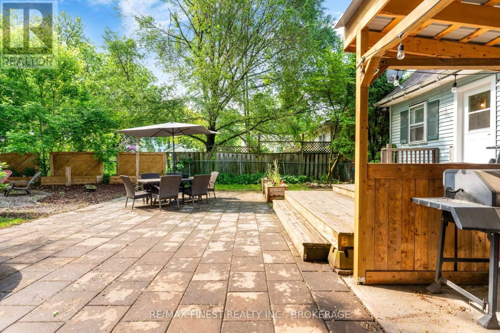 615 PORTSMOUTH AVENUE Image 34