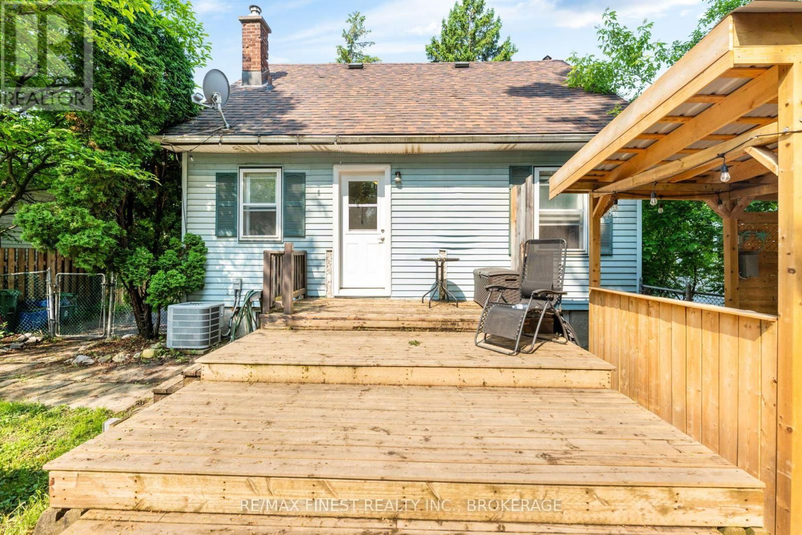 615 PORTSMOUTH AVENUE Image 37
