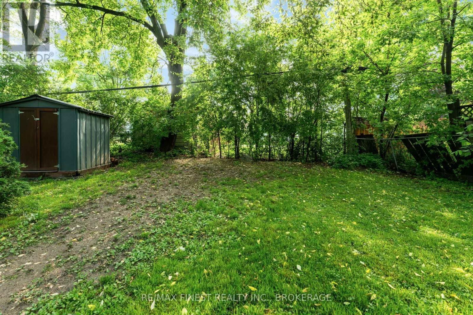 615 PORTSMOUTH AVENUE Image 40