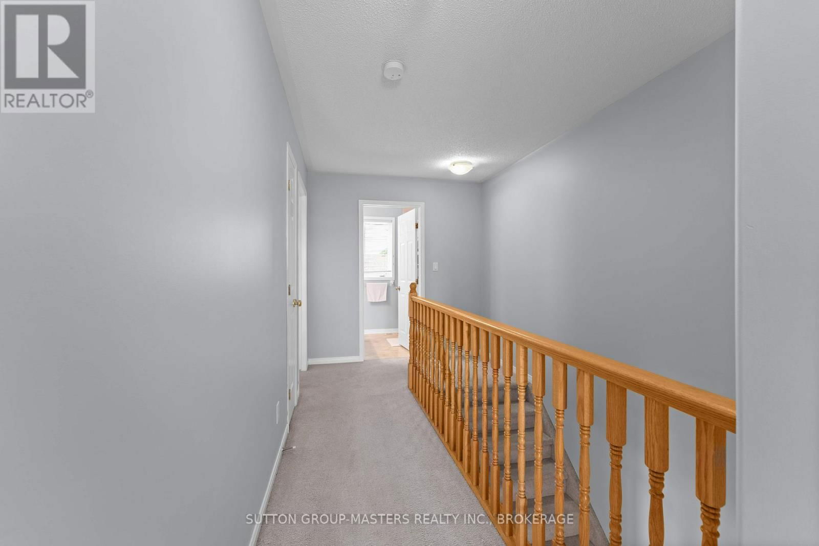 916 RAINBOW CRESCENT Image 21