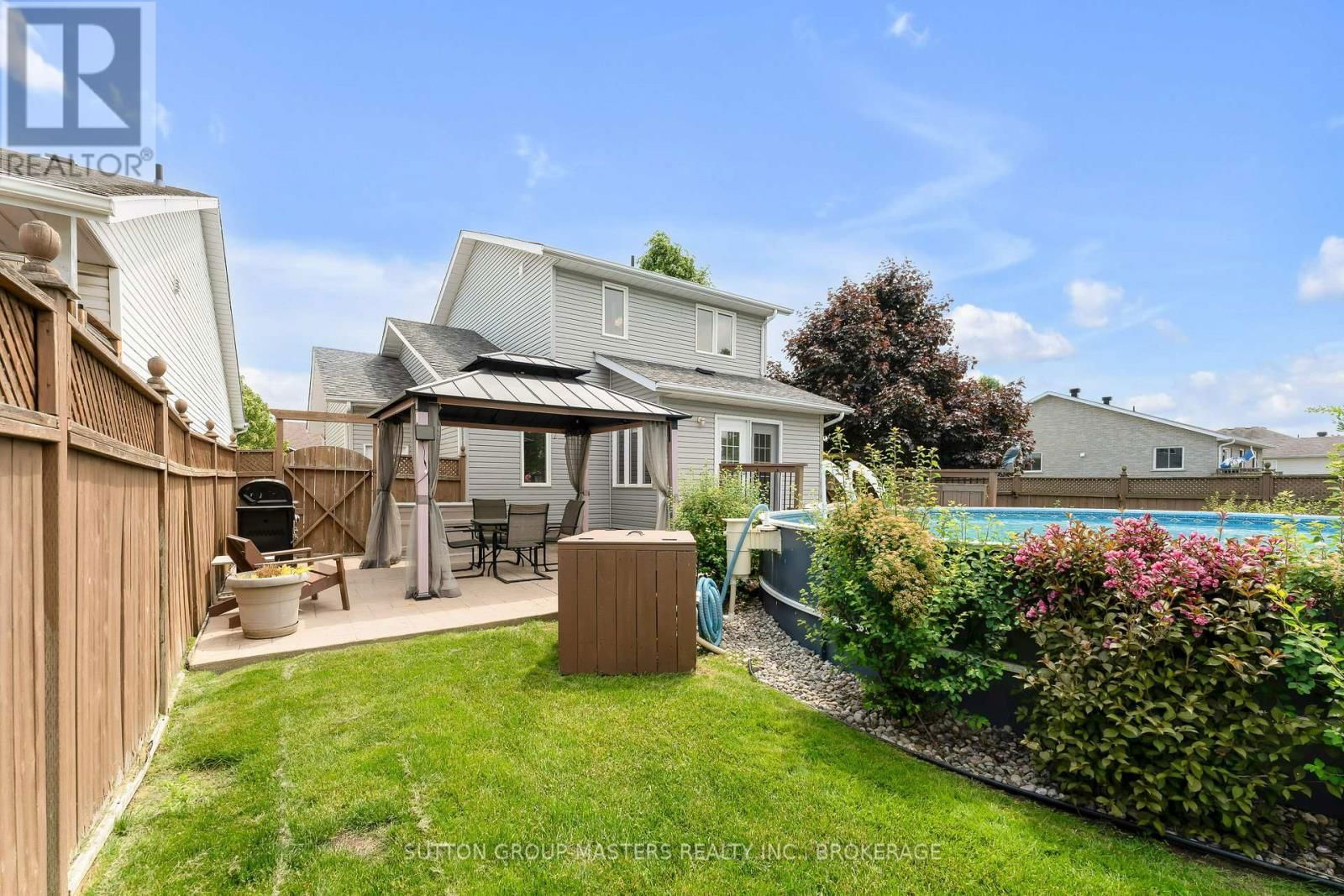 916 RAINBOW CRESCENT Image 41