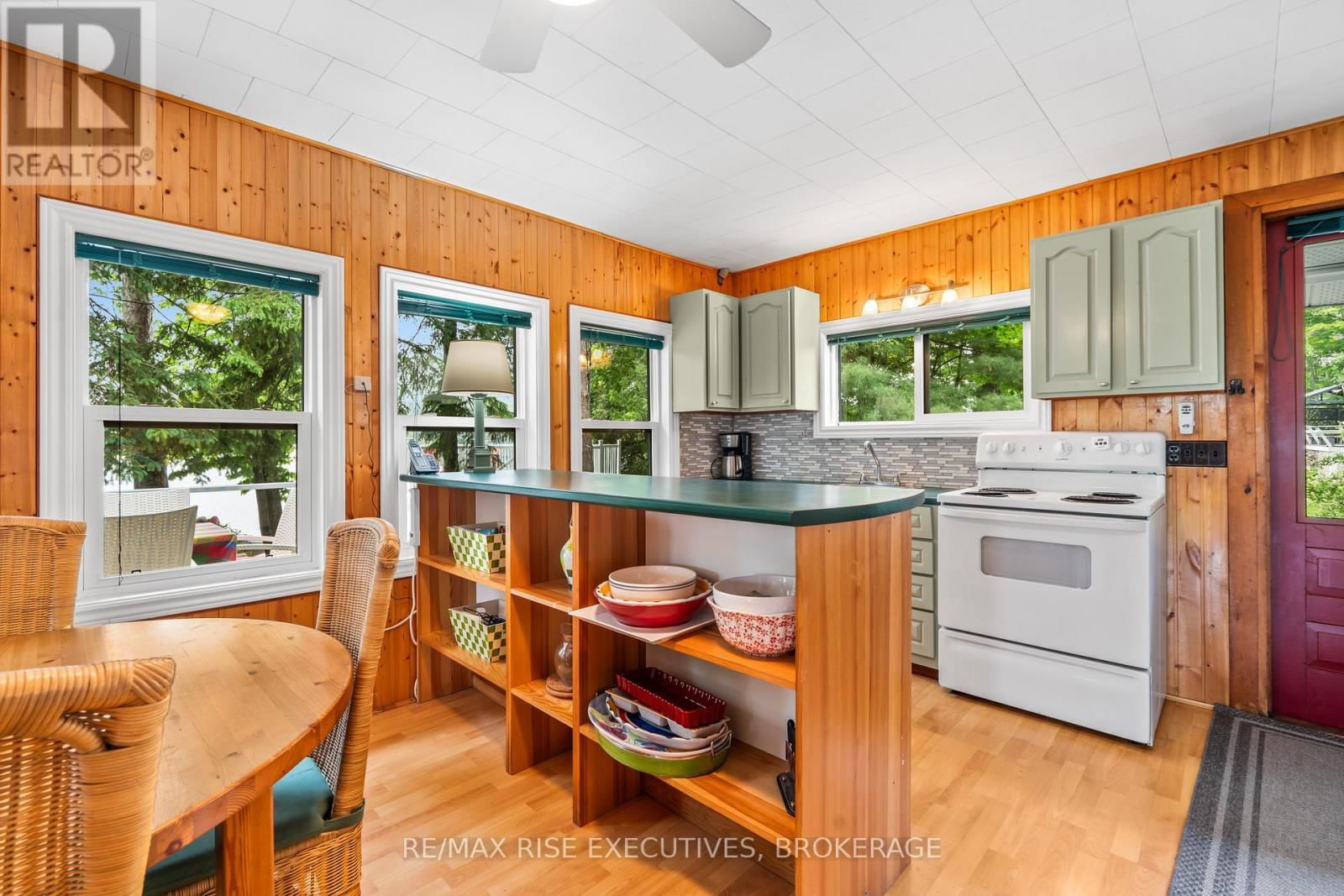936 ROLLINGBANK LANE Image 10
