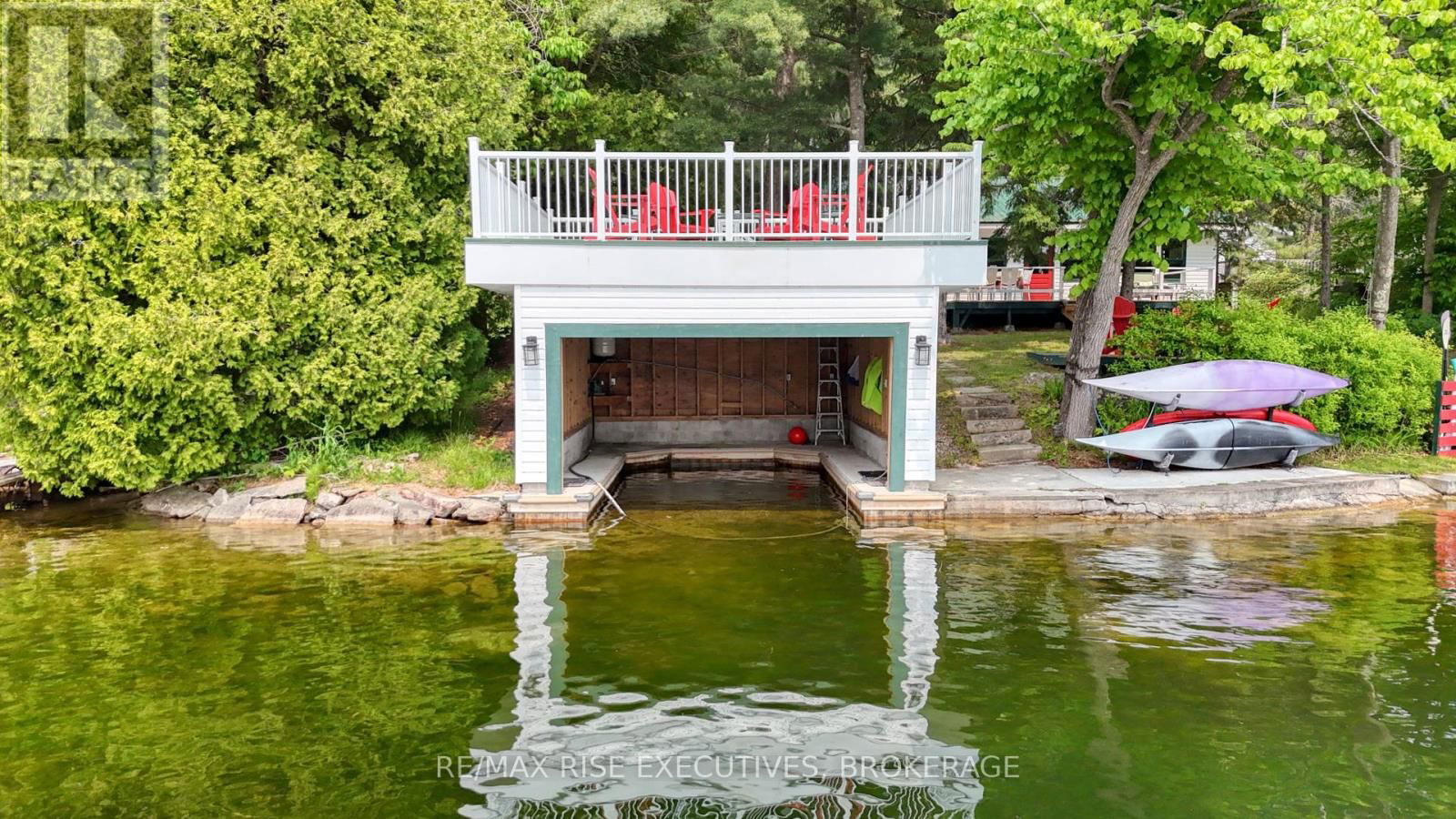 936 ROLLINGBANK LANE Image 32