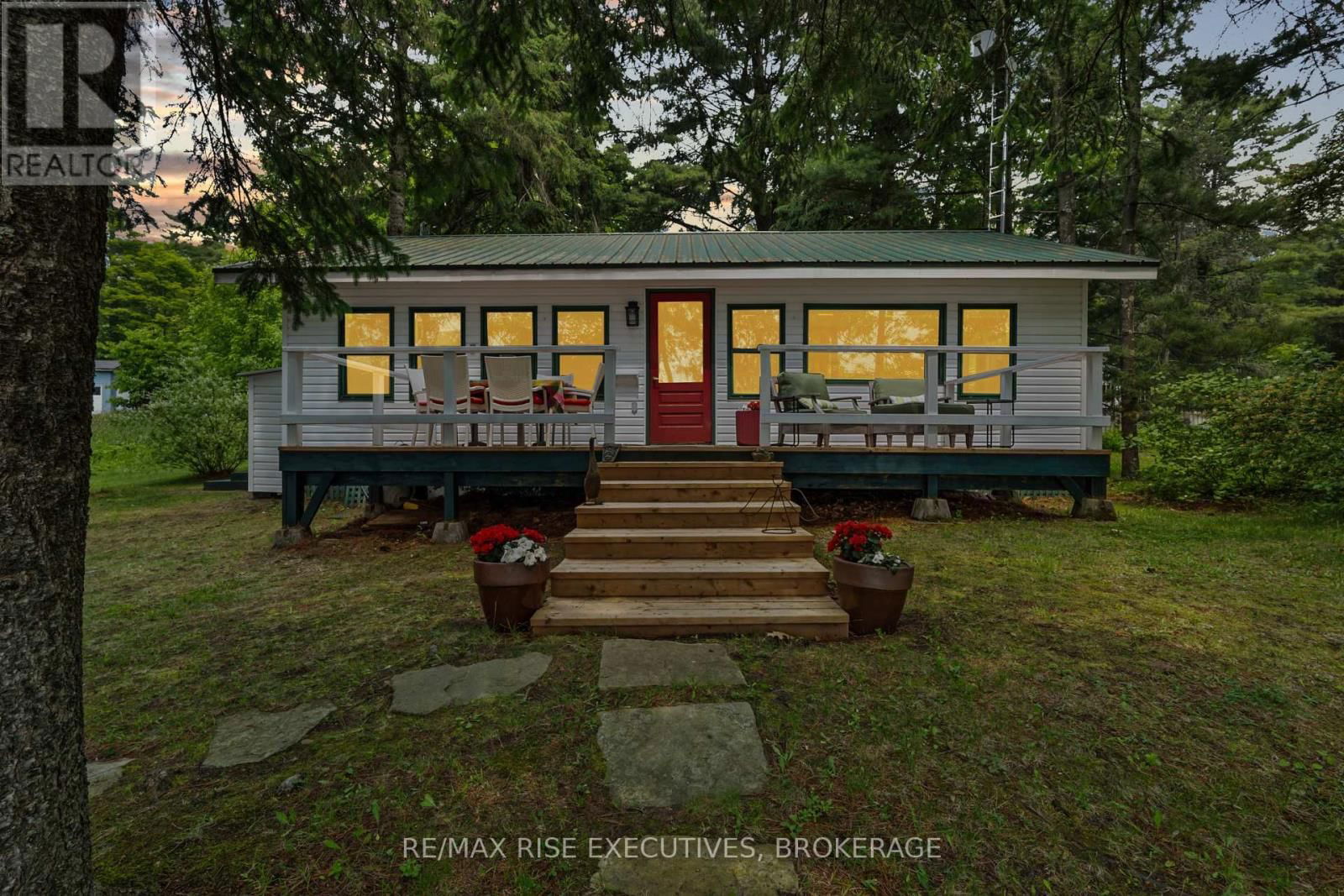 936 ROLLINGBANK LANE Image 38