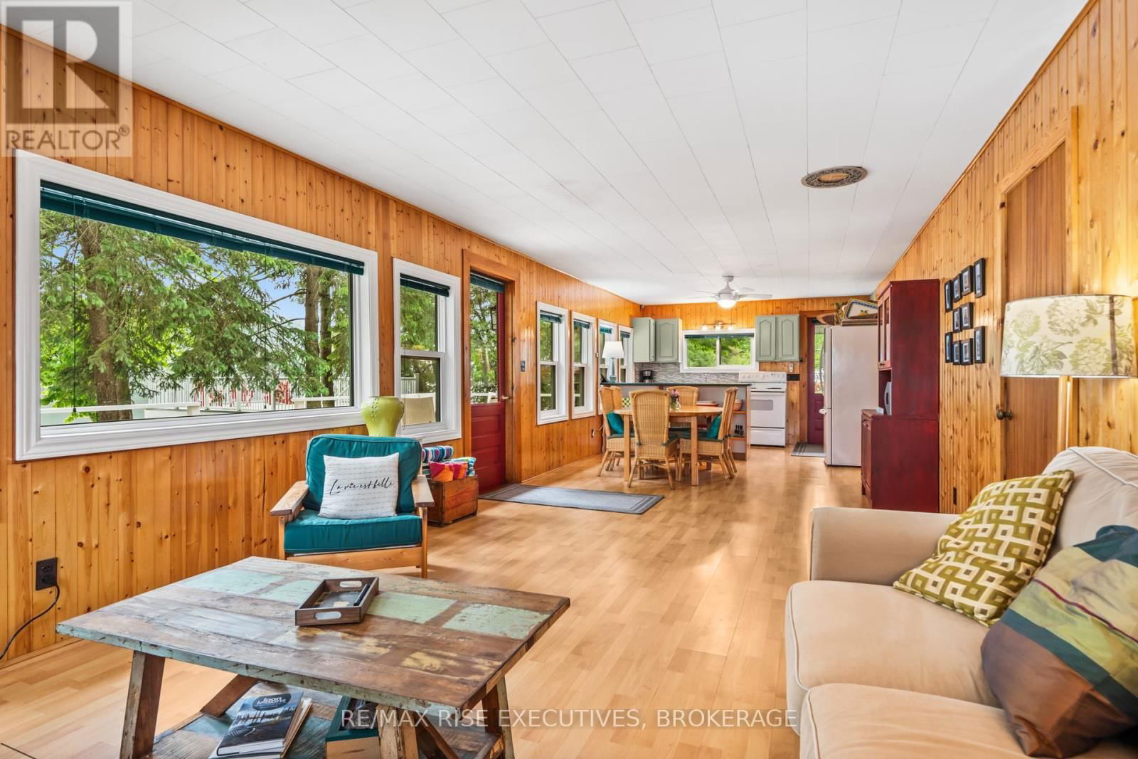 936 ROLLINGBANK LANE Image 8