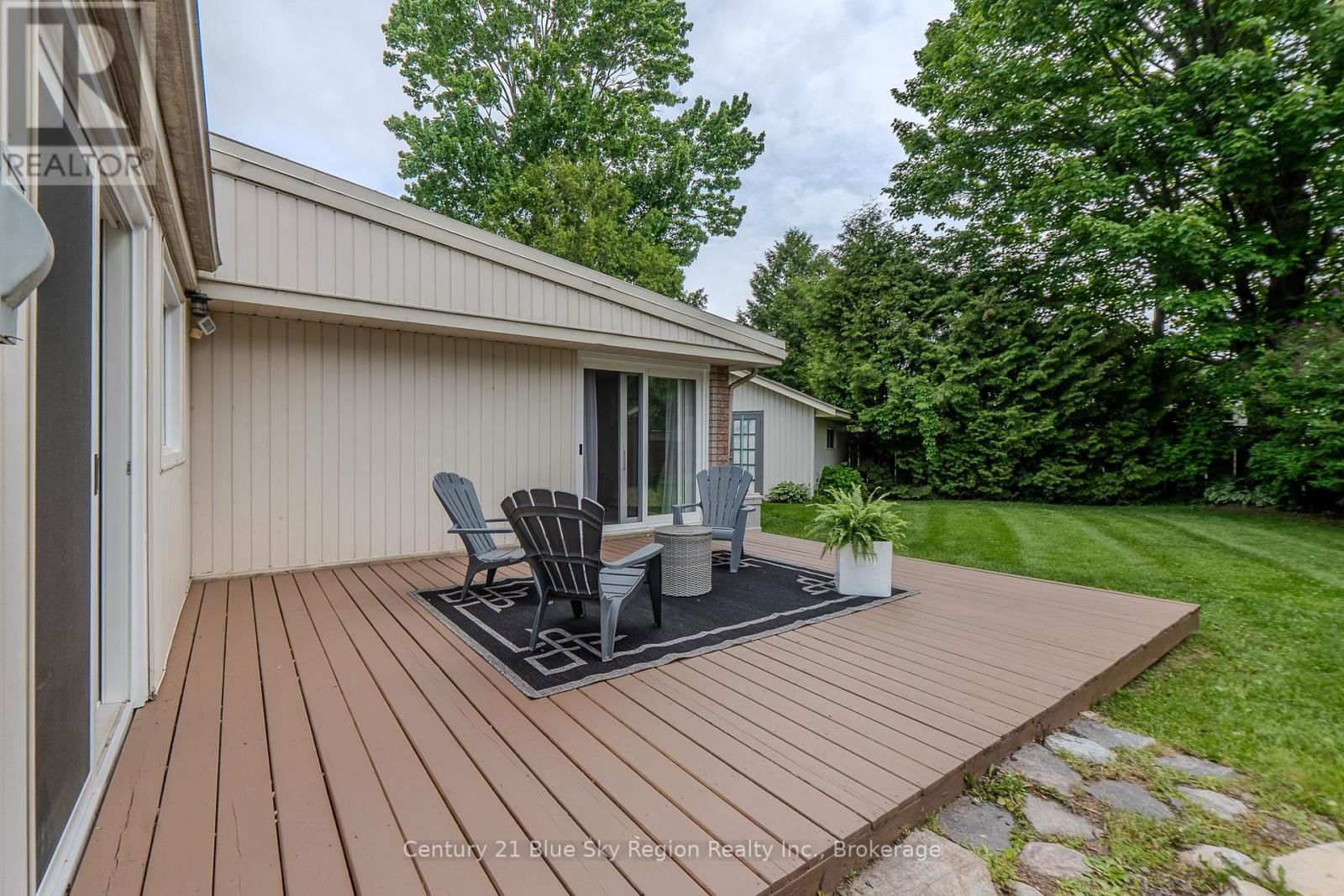 50 CAMPBELL AVENUE EAST Image 26