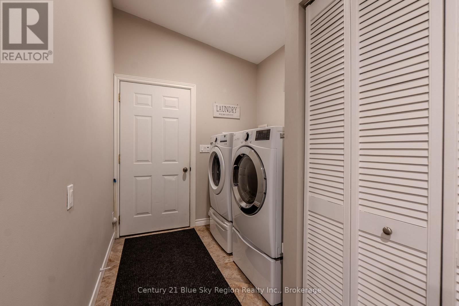 50 CAMPBELL AVENUE EAST Image 35