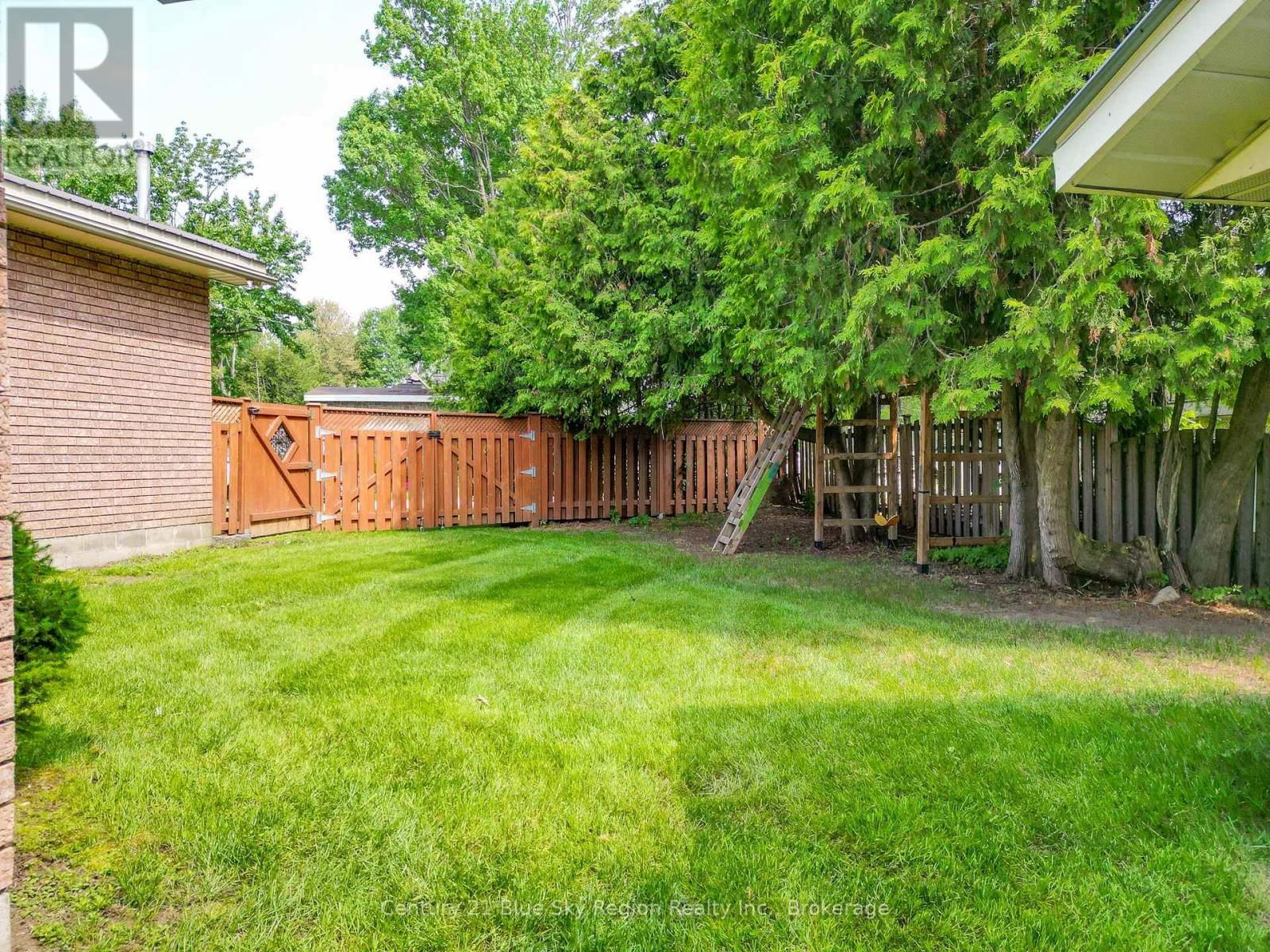 50 CAMPBELL AVENUE EAST Image 46