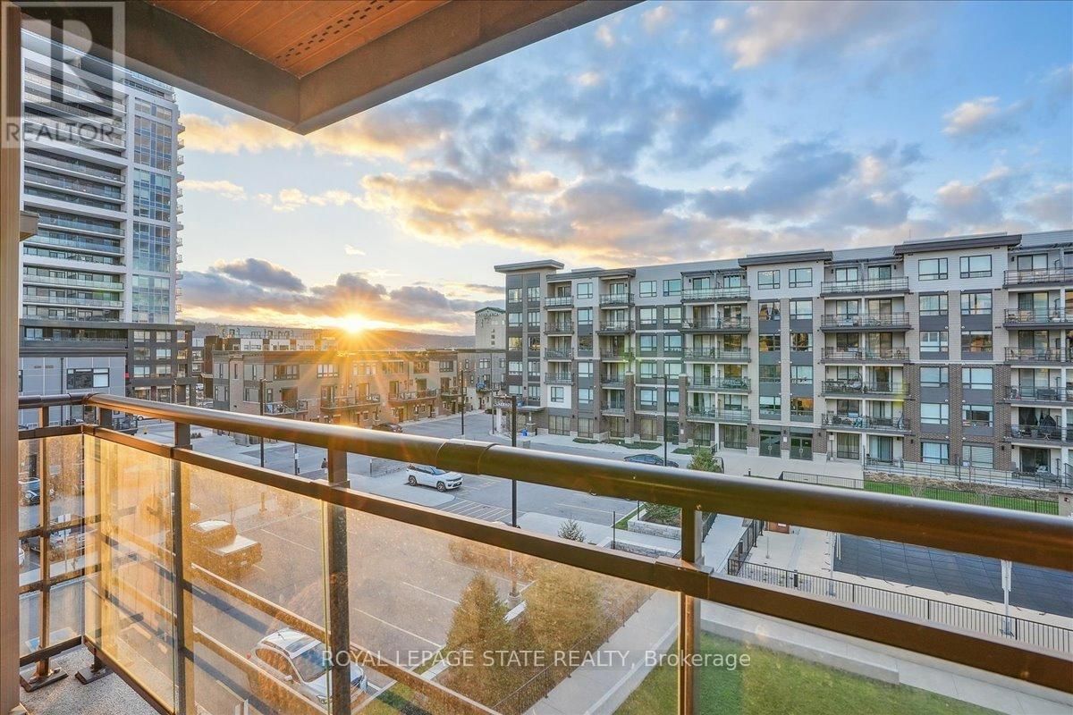 418 - 10 ESPLANADE LANE Image 22