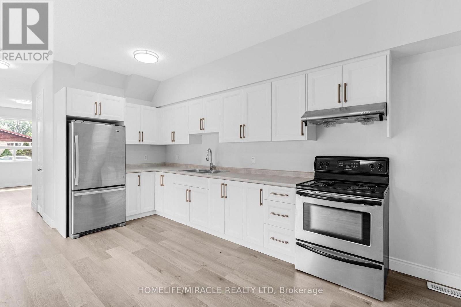 120 JANSEN AVENUE Image 14