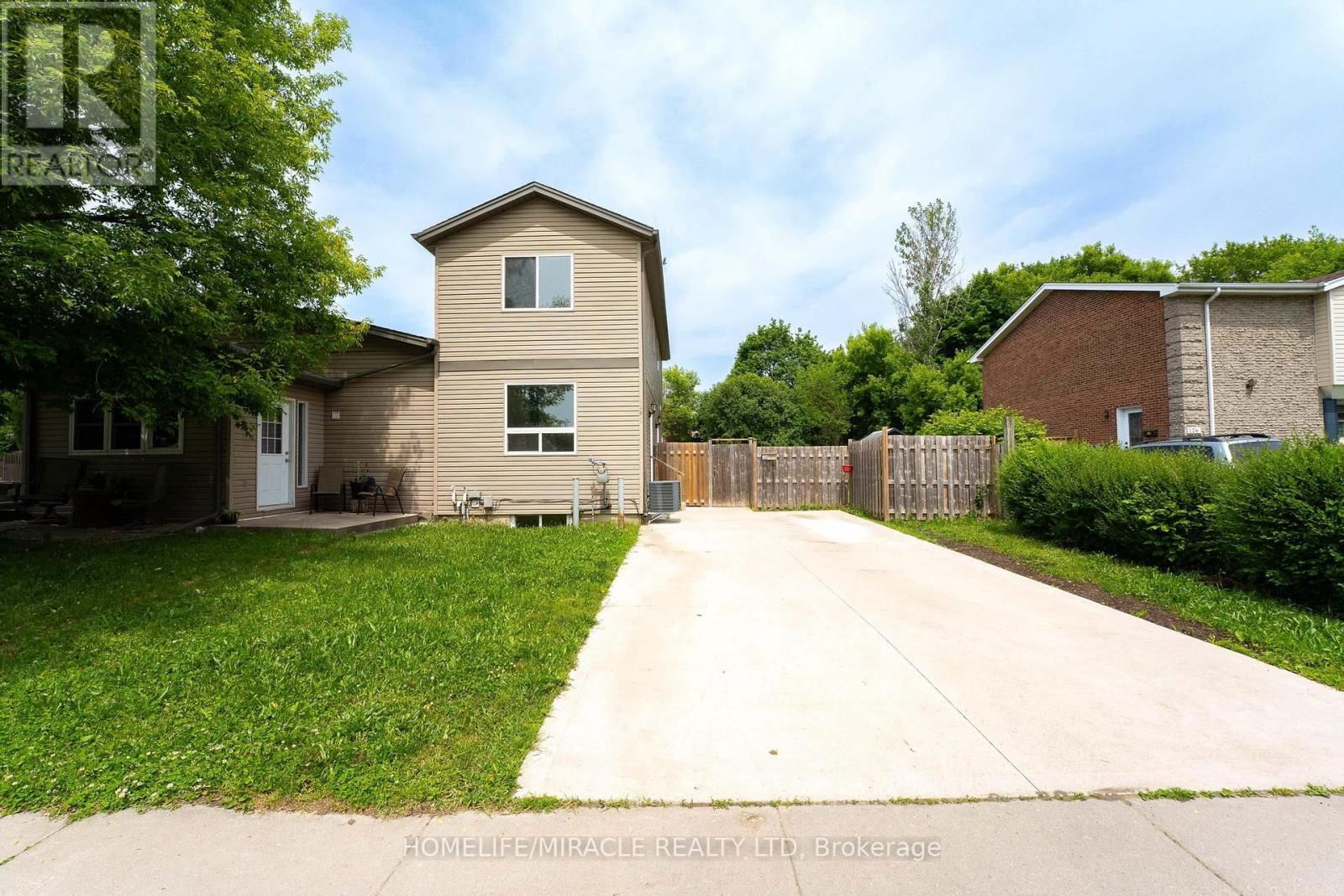 120 JANSEN AVENUE Image 4