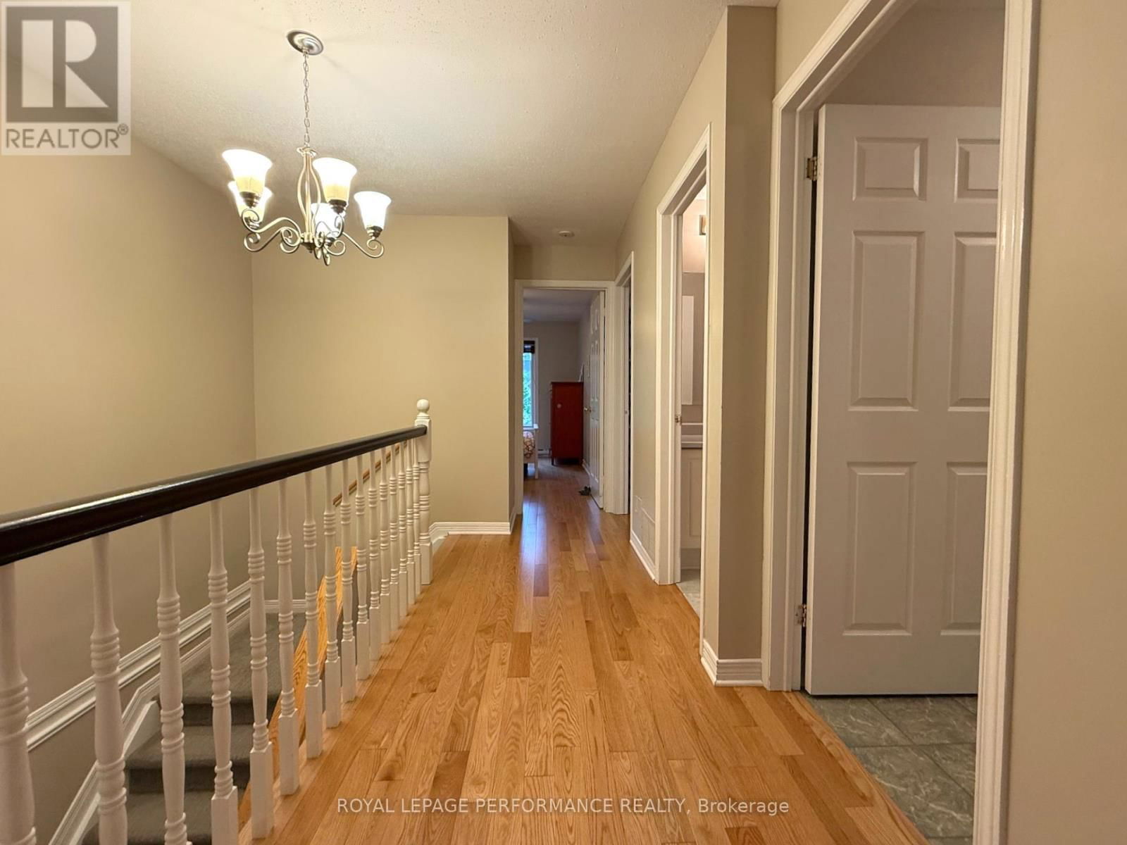 118 DUNBARTON COURT Image 12