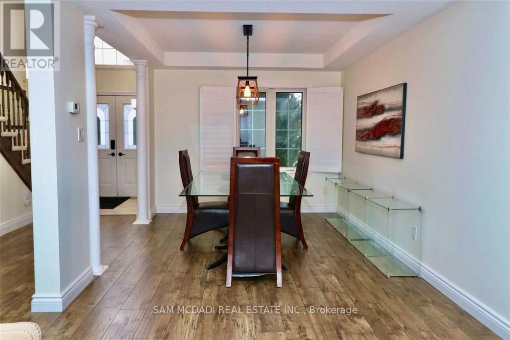 412 OLDE VILLAGE LANE Image 3