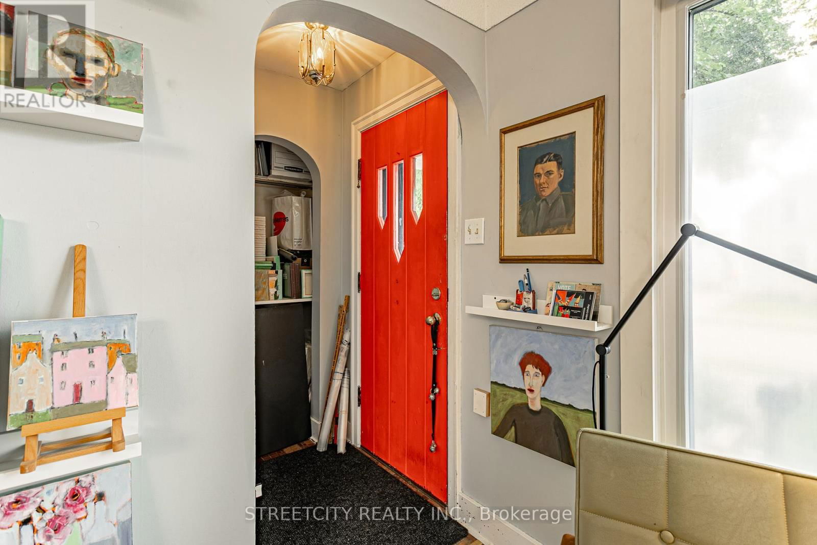 137 ERIE STREET Image 4