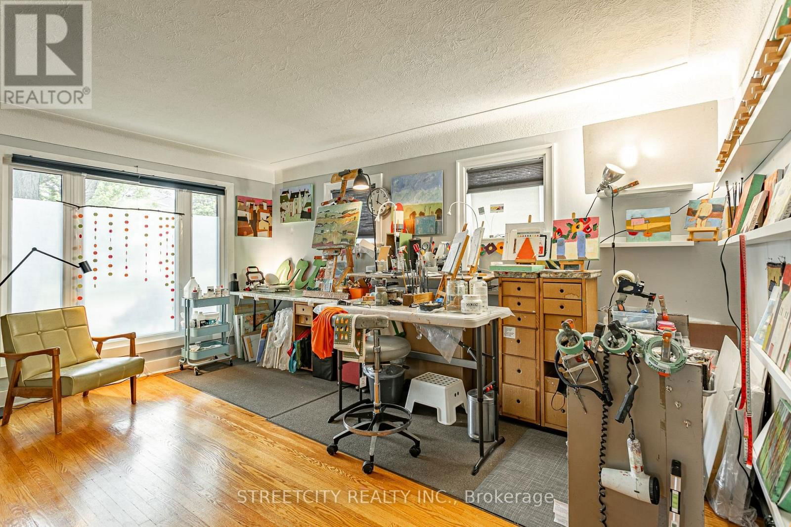 137 ERIE STREET Image 6