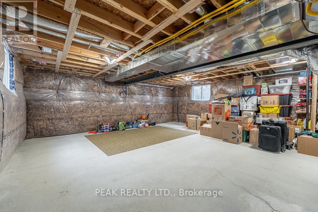 1560 APPLEROCK AVENUE Image 27