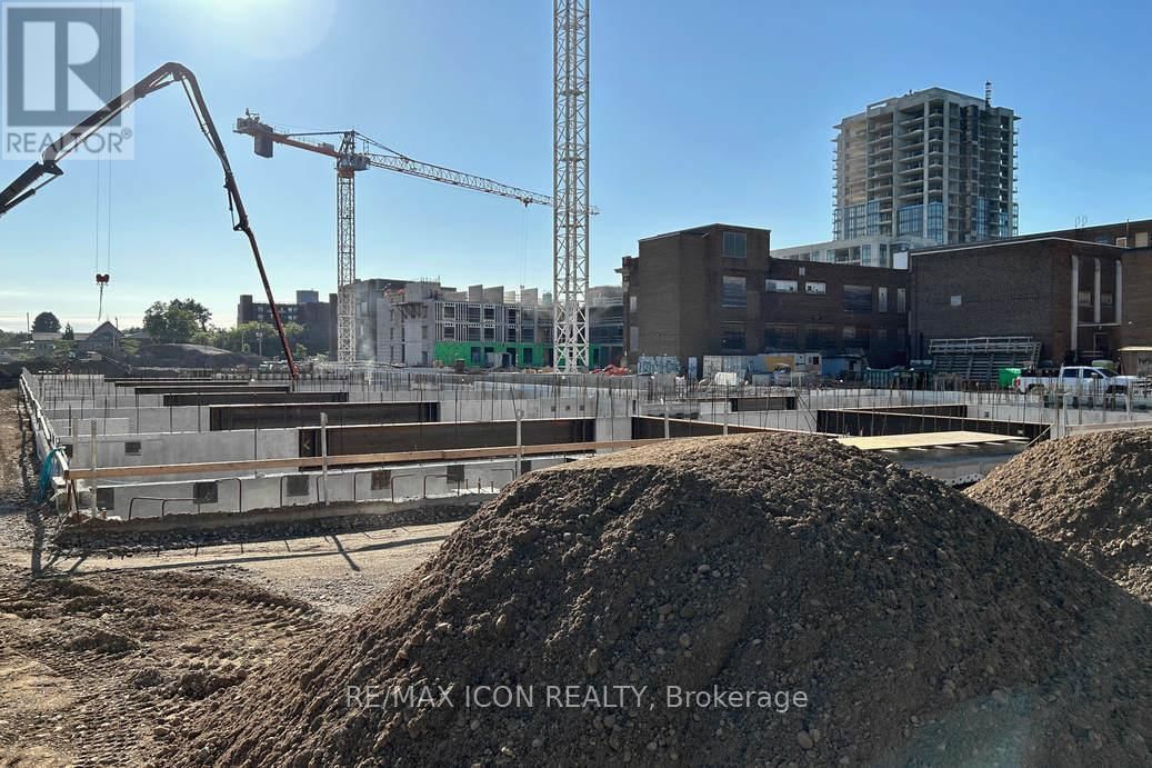 131 WATERLOO STREET Image 11