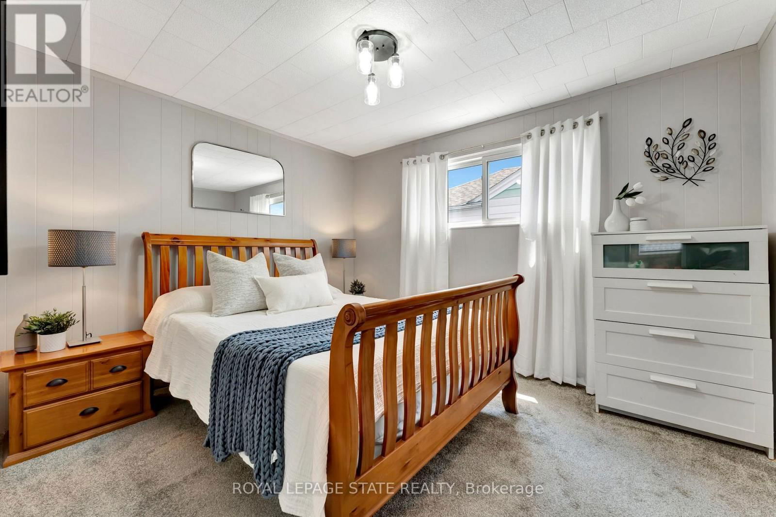 26 ADELINE AVENUE Image 16