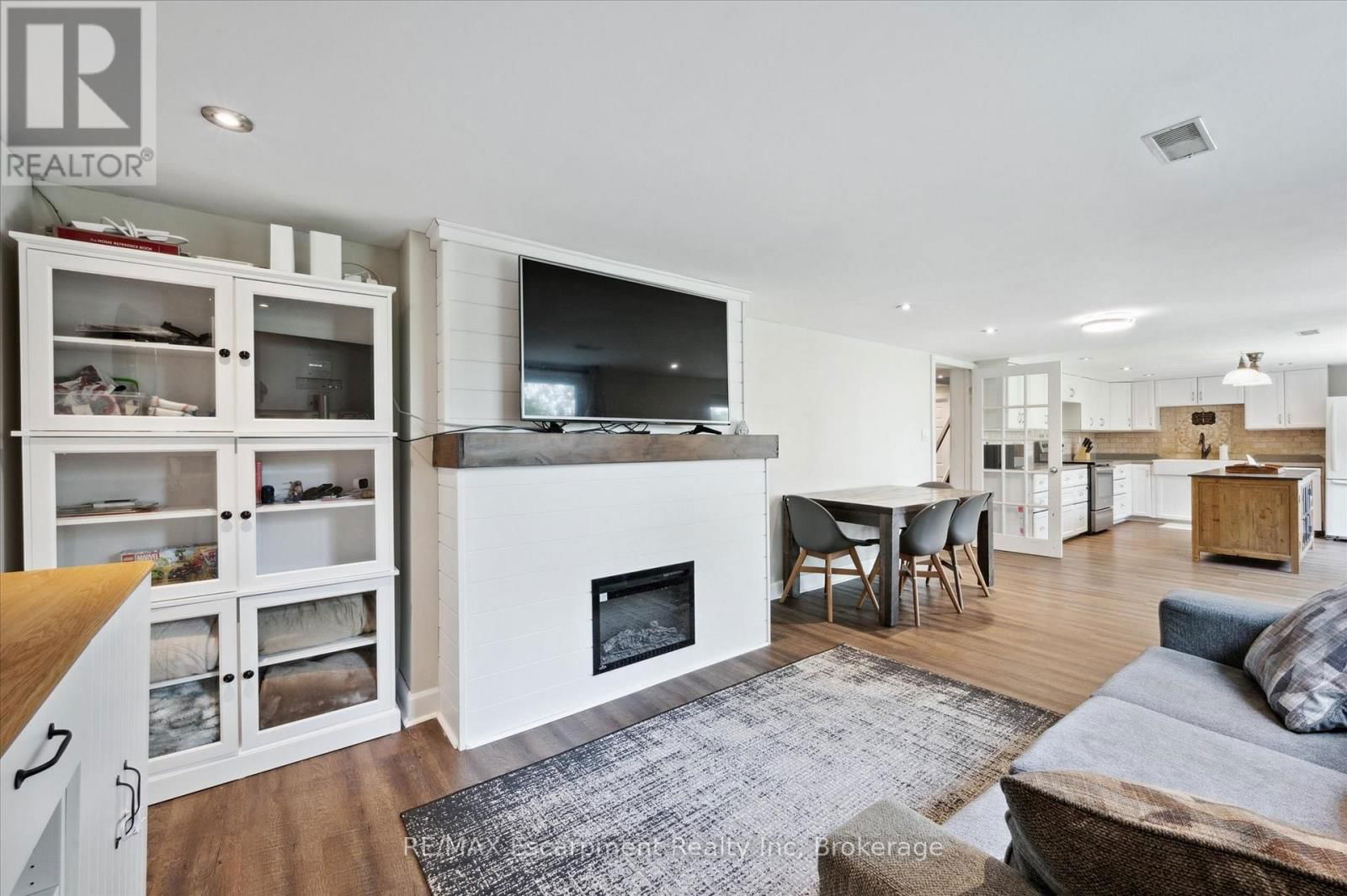 27 NORFOLK AVENUE Image 24