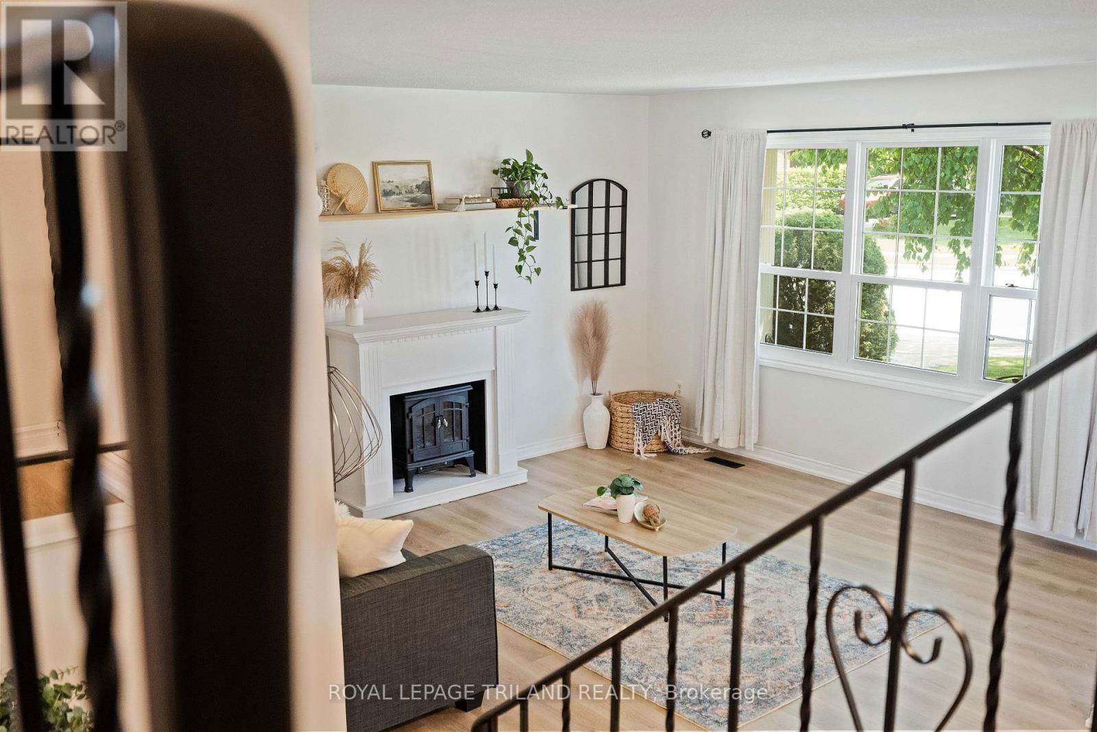 126 HIGHVIEW DRIVE Image 16