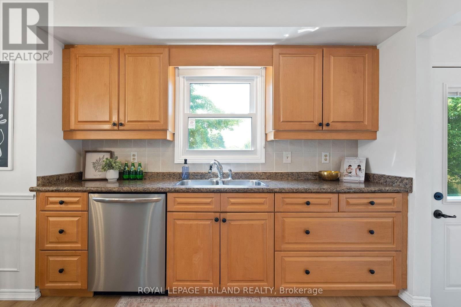 126 HIGHVIEW DRIVE Image 22