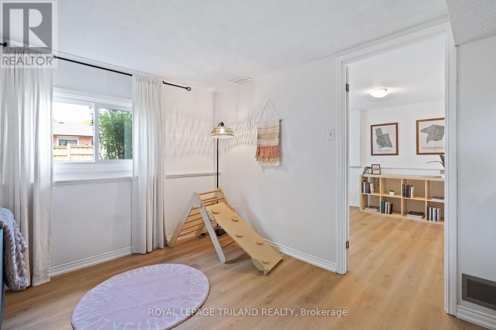 126 HIGHVIEW DRIVE Image 37
