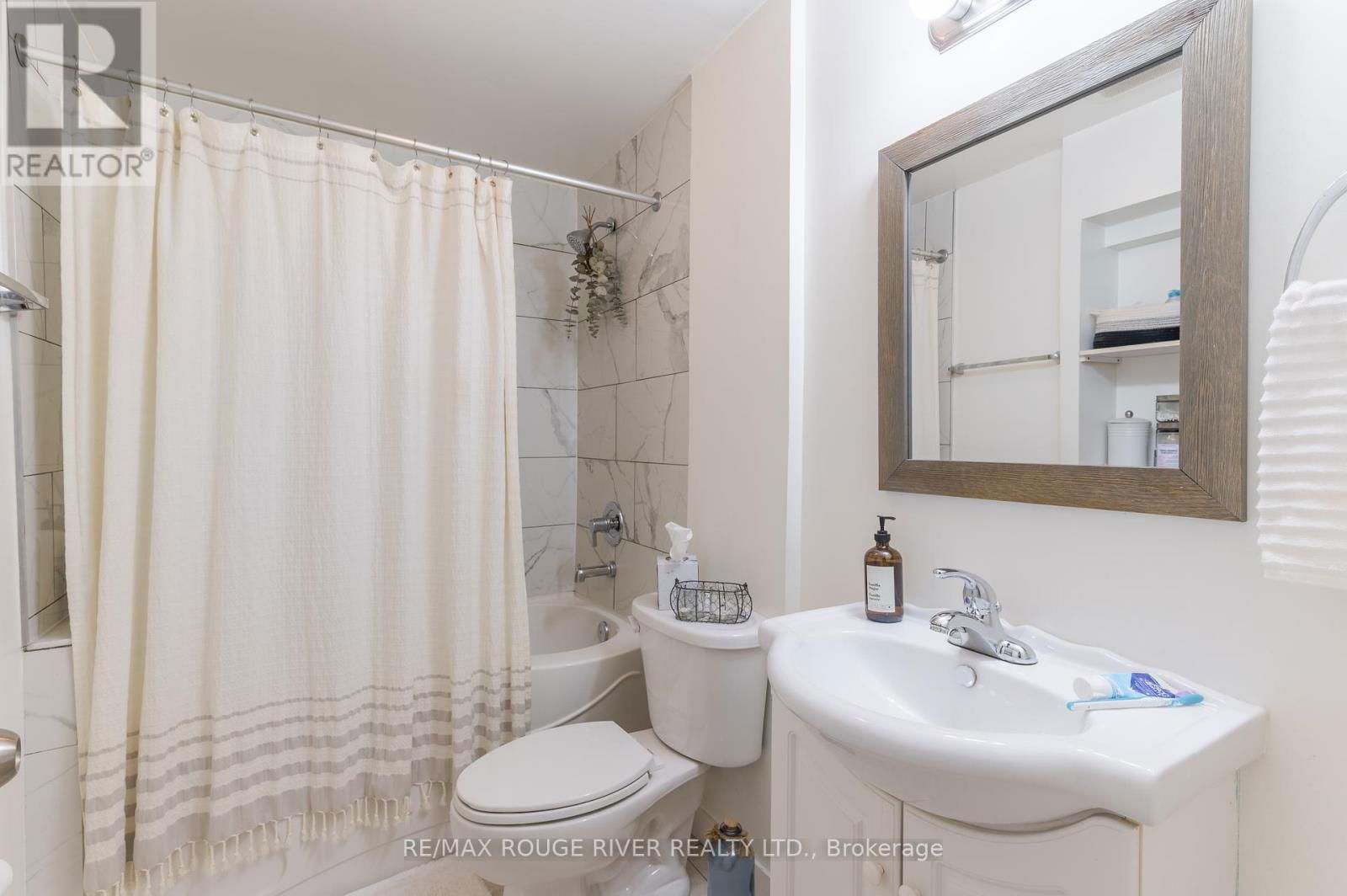 390/392 MATHEW STREET Image 15