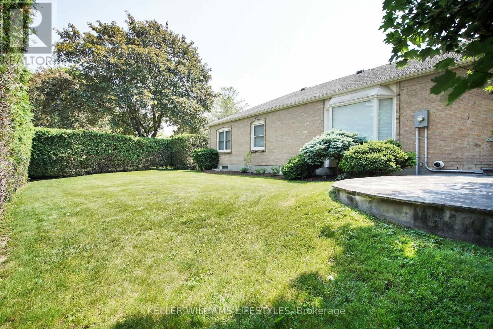 61 SHAVIAN BOULEVARD Image 41