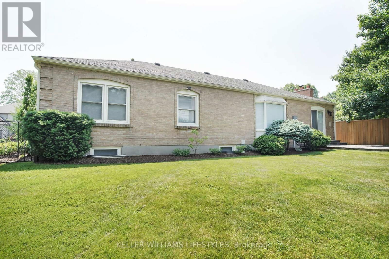61 SHAVIAN BOULEVARD Image 42