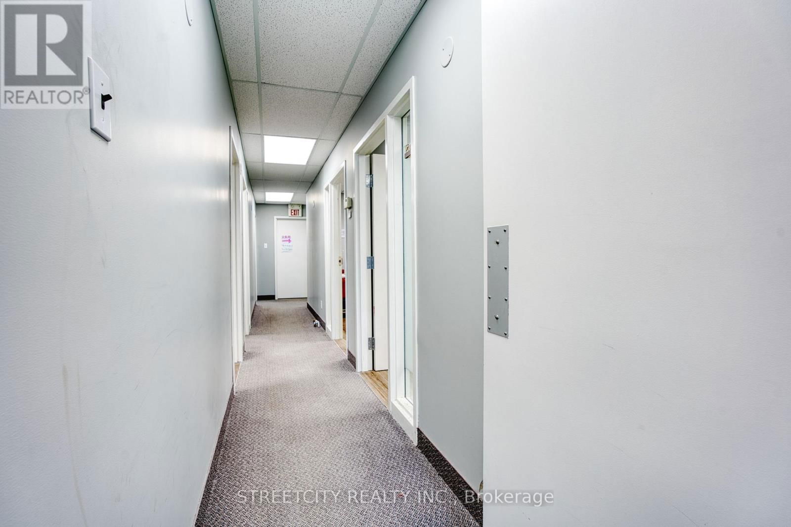 10 - 1385 NORTH ROUTLEDGE PARK Image 6