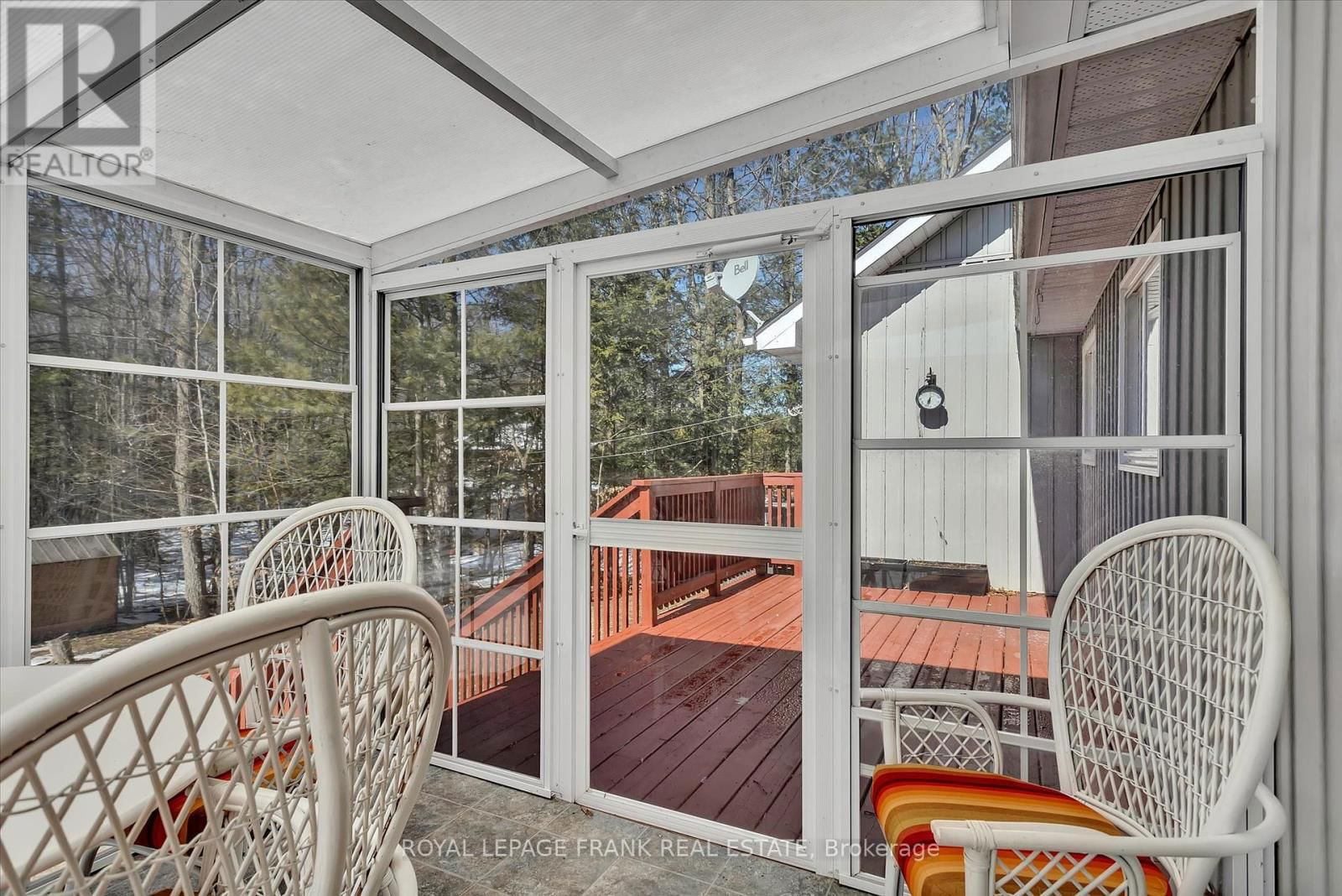 18 EAST BEEHIVE DRIVE Image 13