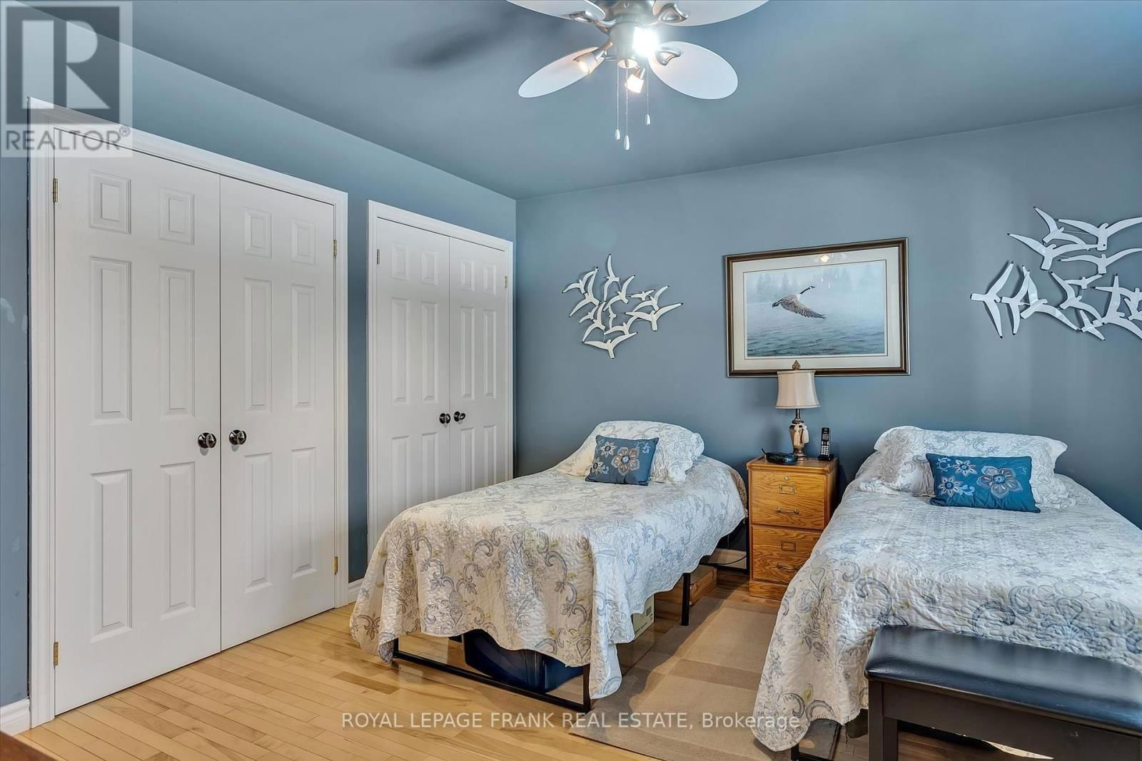 18 EAST BEEHIVE DRIVE Image 21