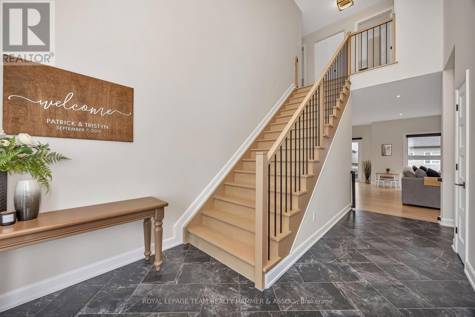 332 MOONLIGHT DRIVE Image 21