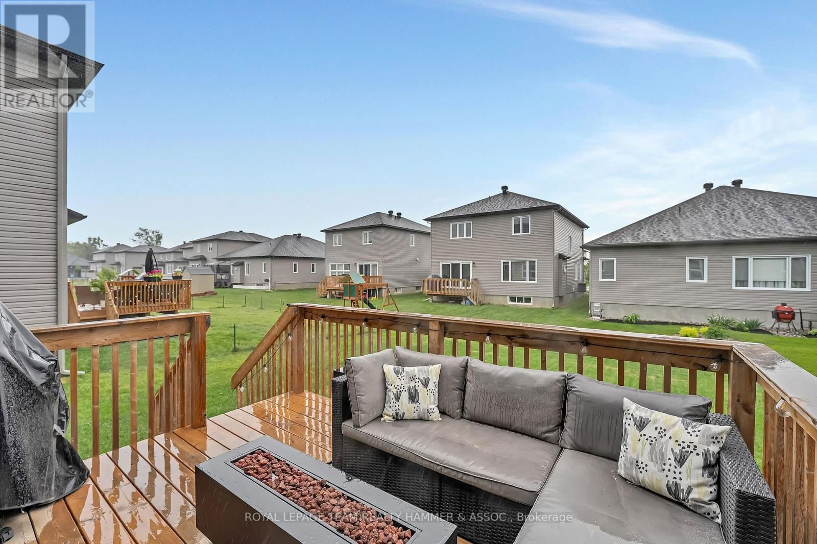 332 MOONLIGHT DRIVE Image 41