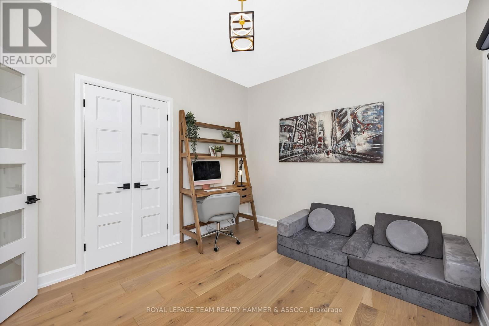 332 MOONLIGHT DRIVE Image 6