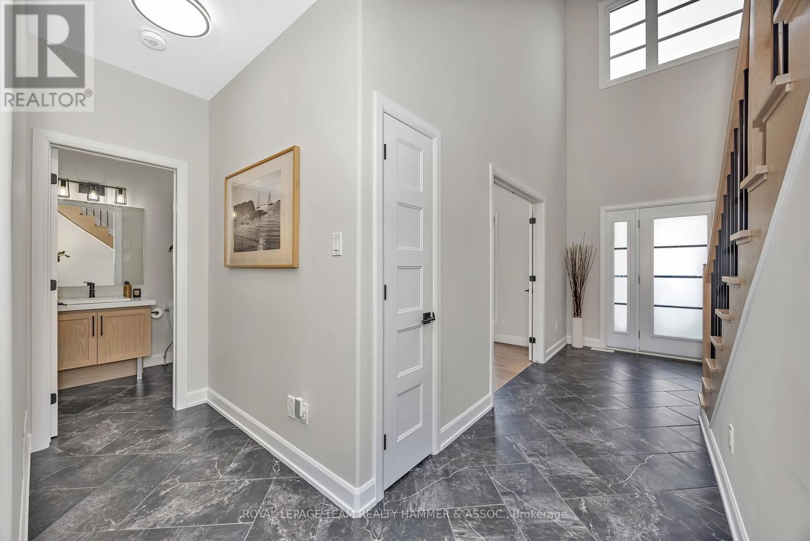 332 MOONLIGHT DRIVE Image 8