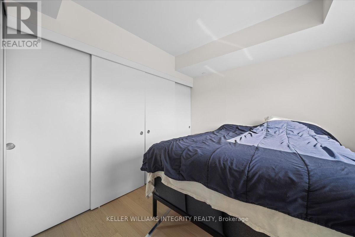 304 - 411 MACKAY STREET Image 20